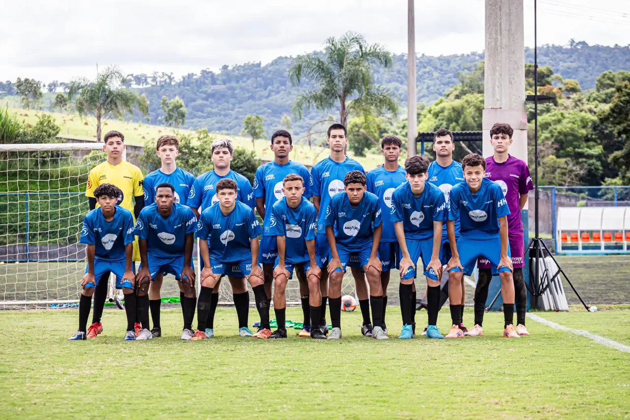 Registro coletivo da equipe Marcet em campo